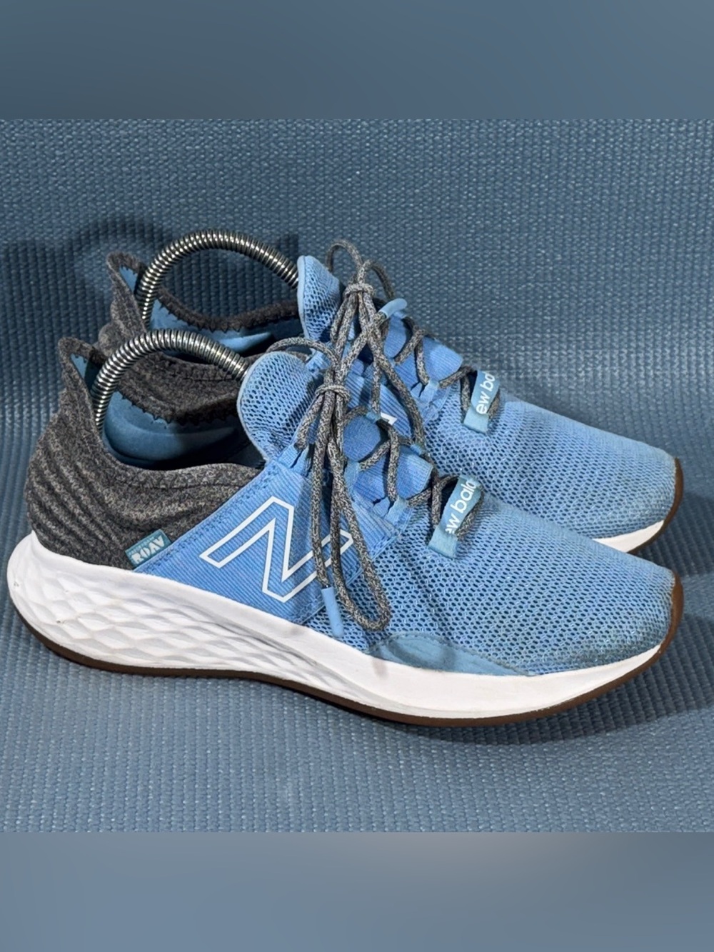 New Balance Fresh Foam Roav Blue Athletic Running Shoes Women’s Size 8